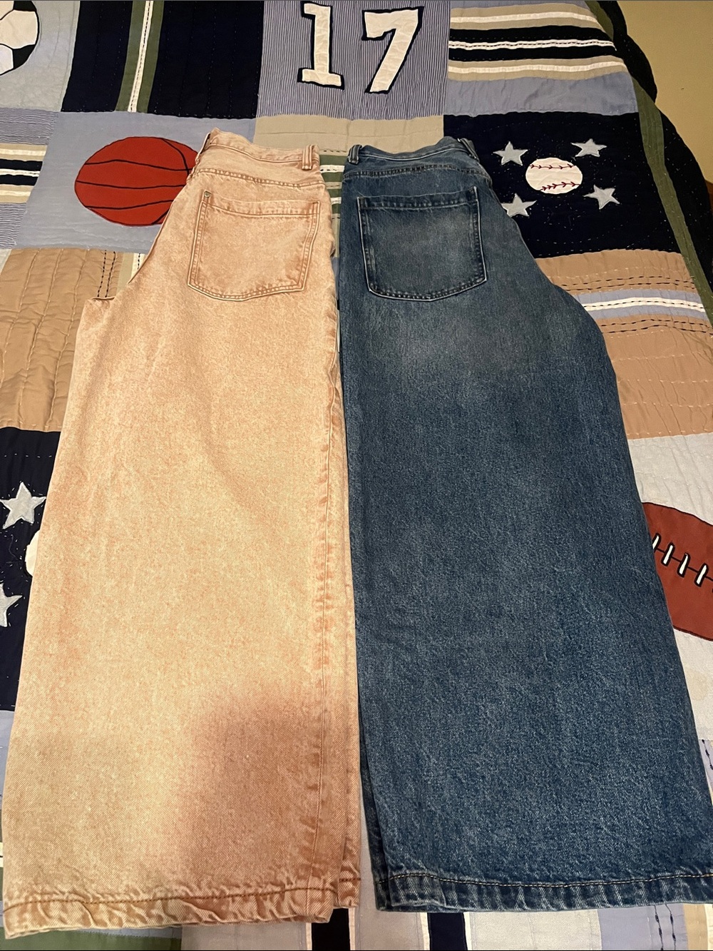 2Pairs of H&M Men's Straight Jeans — Tan and Dark Blue